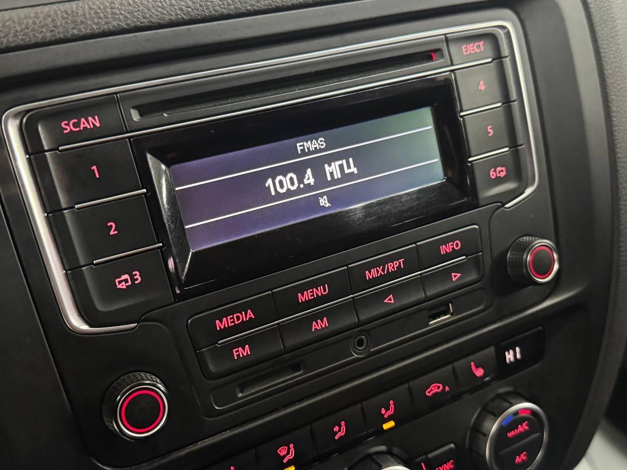 Volkswagen Jetta