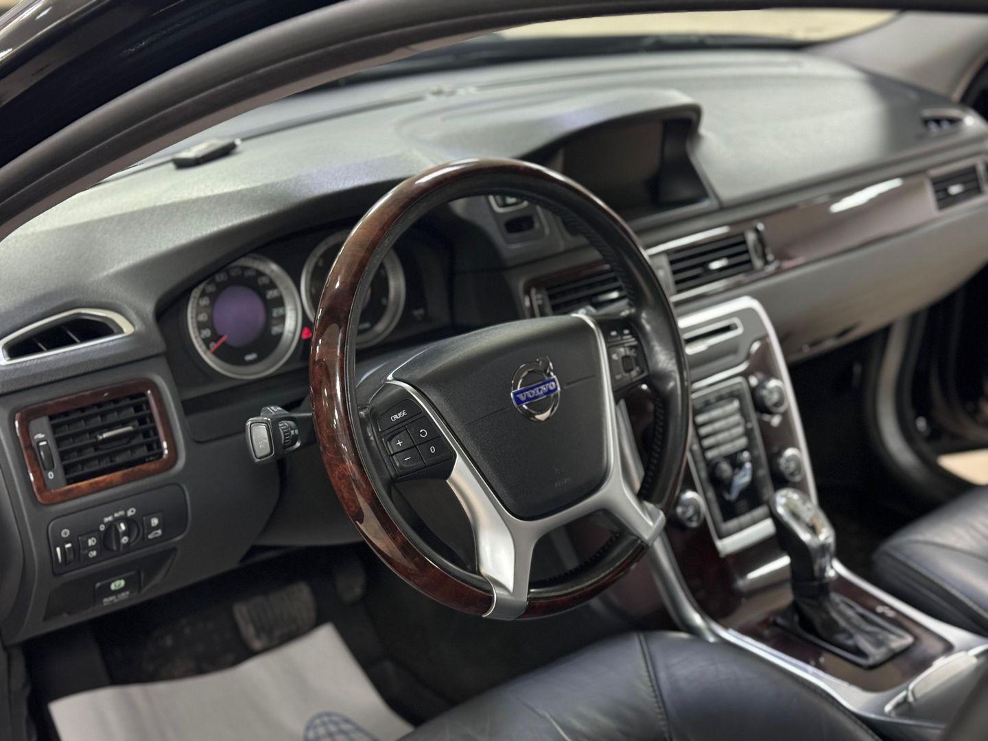 Volvo XC70