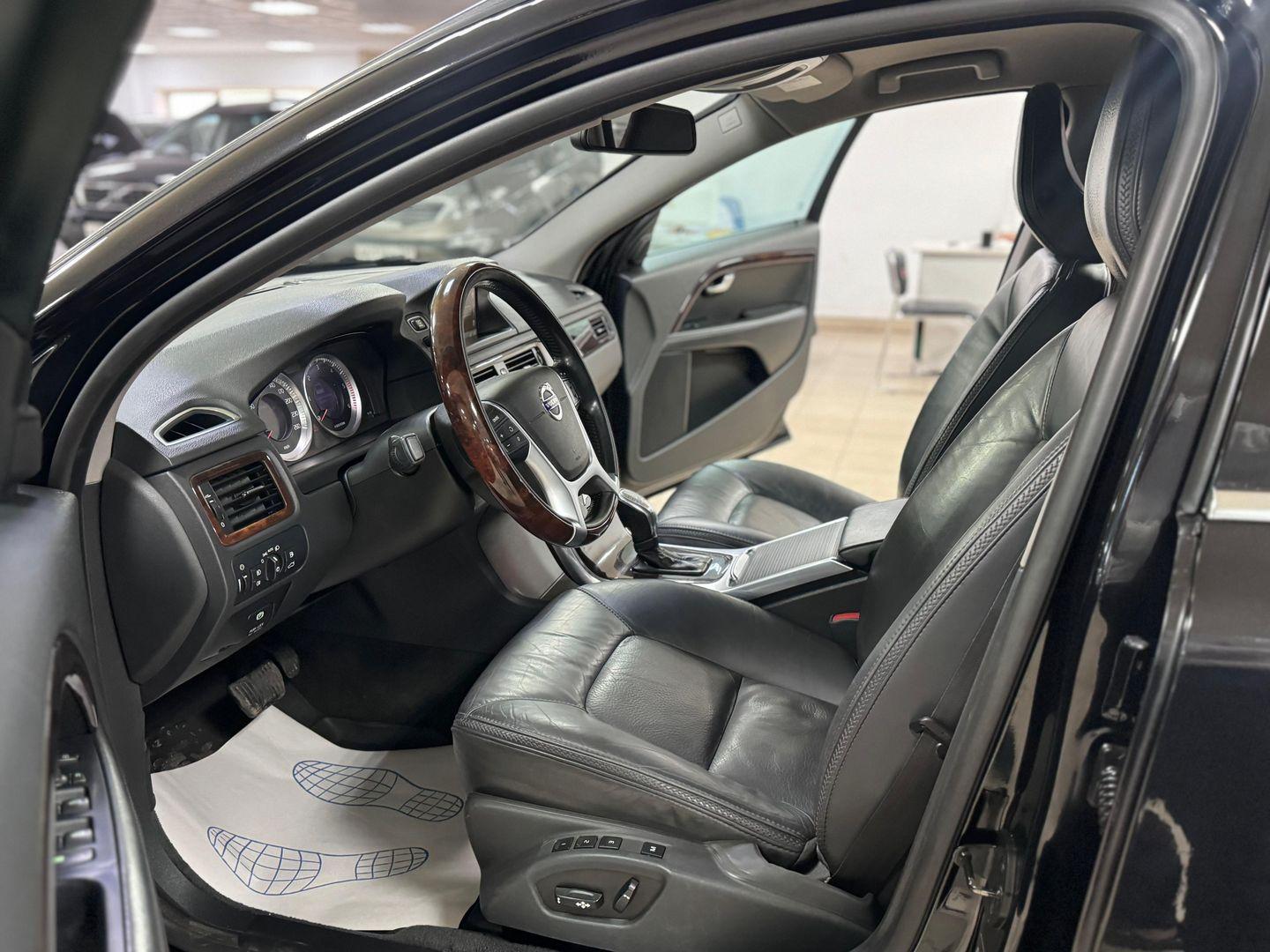 Volvo XC70