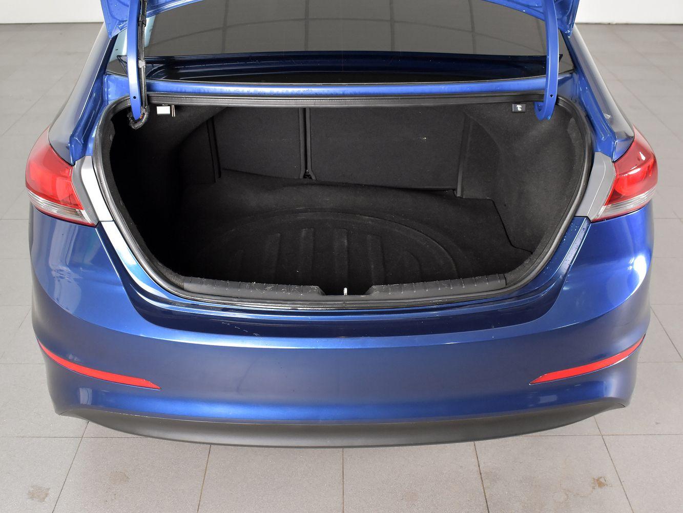 Hyundai Elantra, 2018