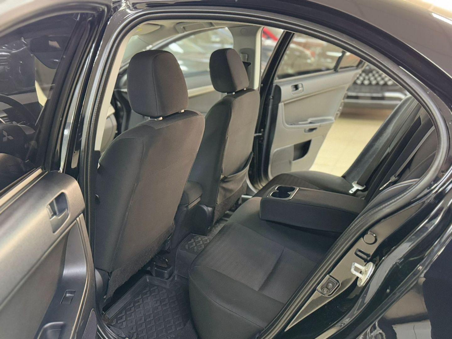 Mitsubishi Lancer