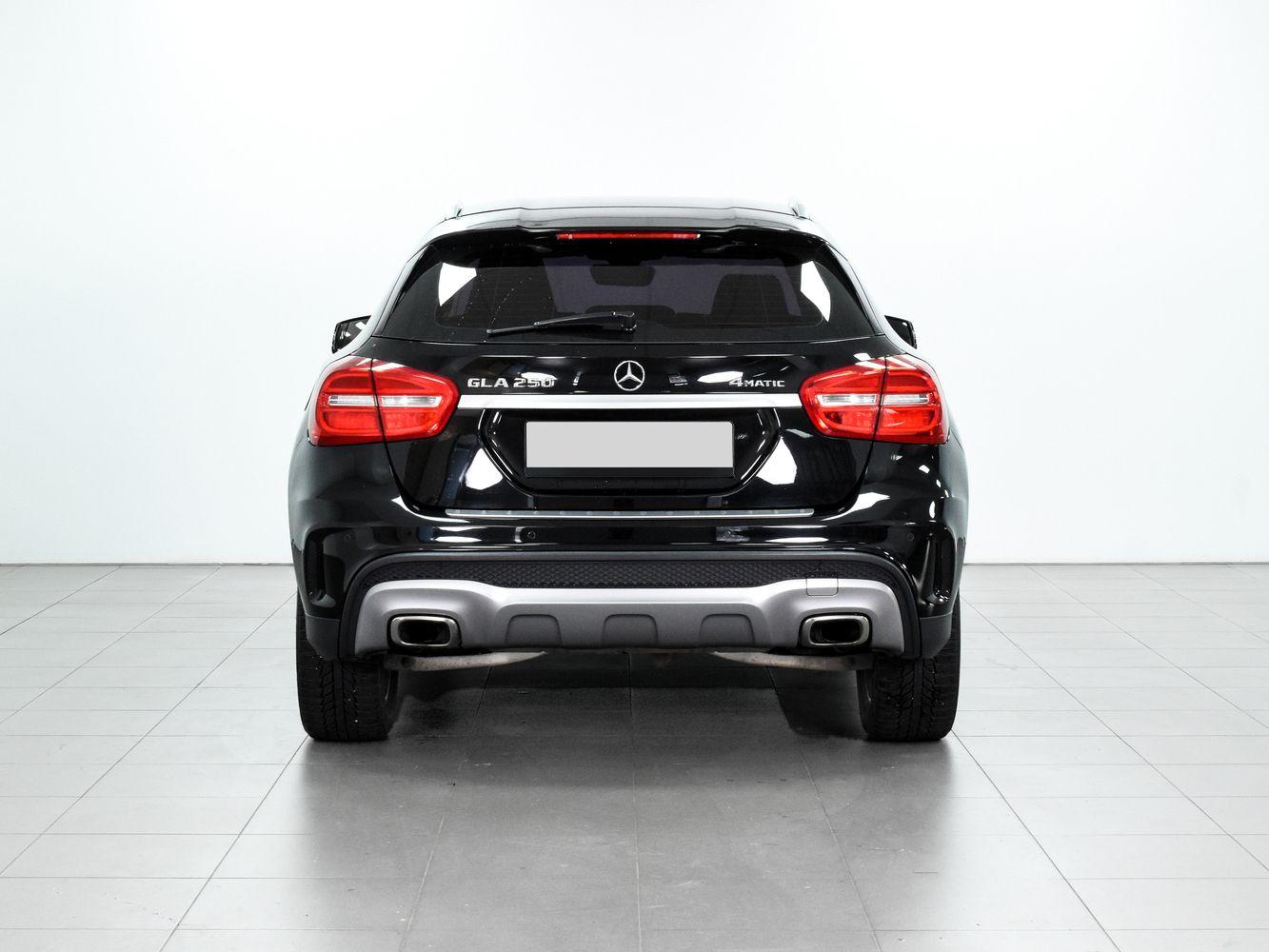 Mercedes-Benz GLA, 2016