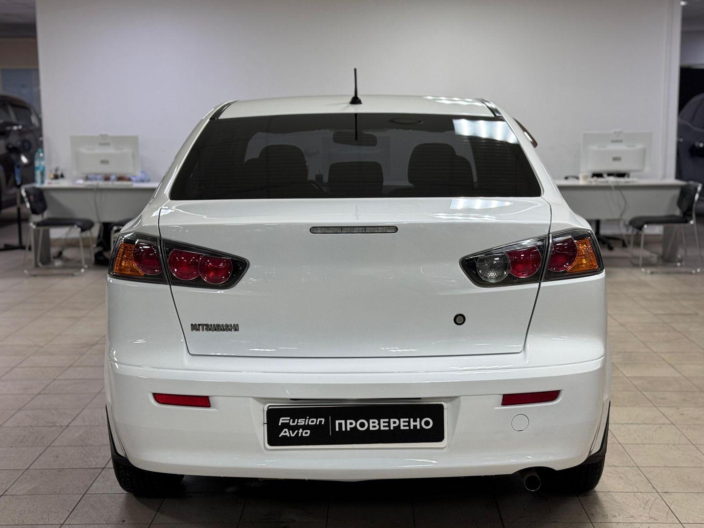 Mitsubishi Lancer