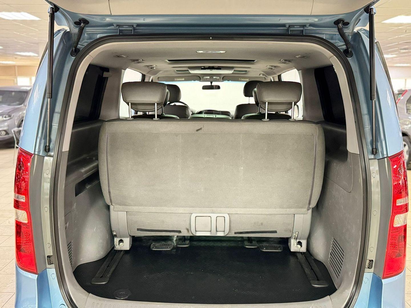 Hyundai Grand Starex