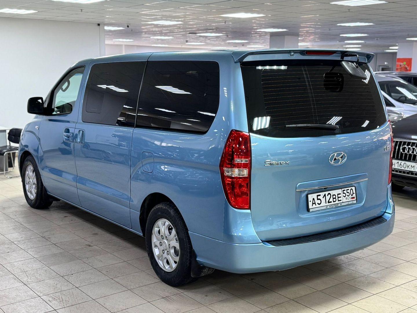 Hyundai Grand Starex