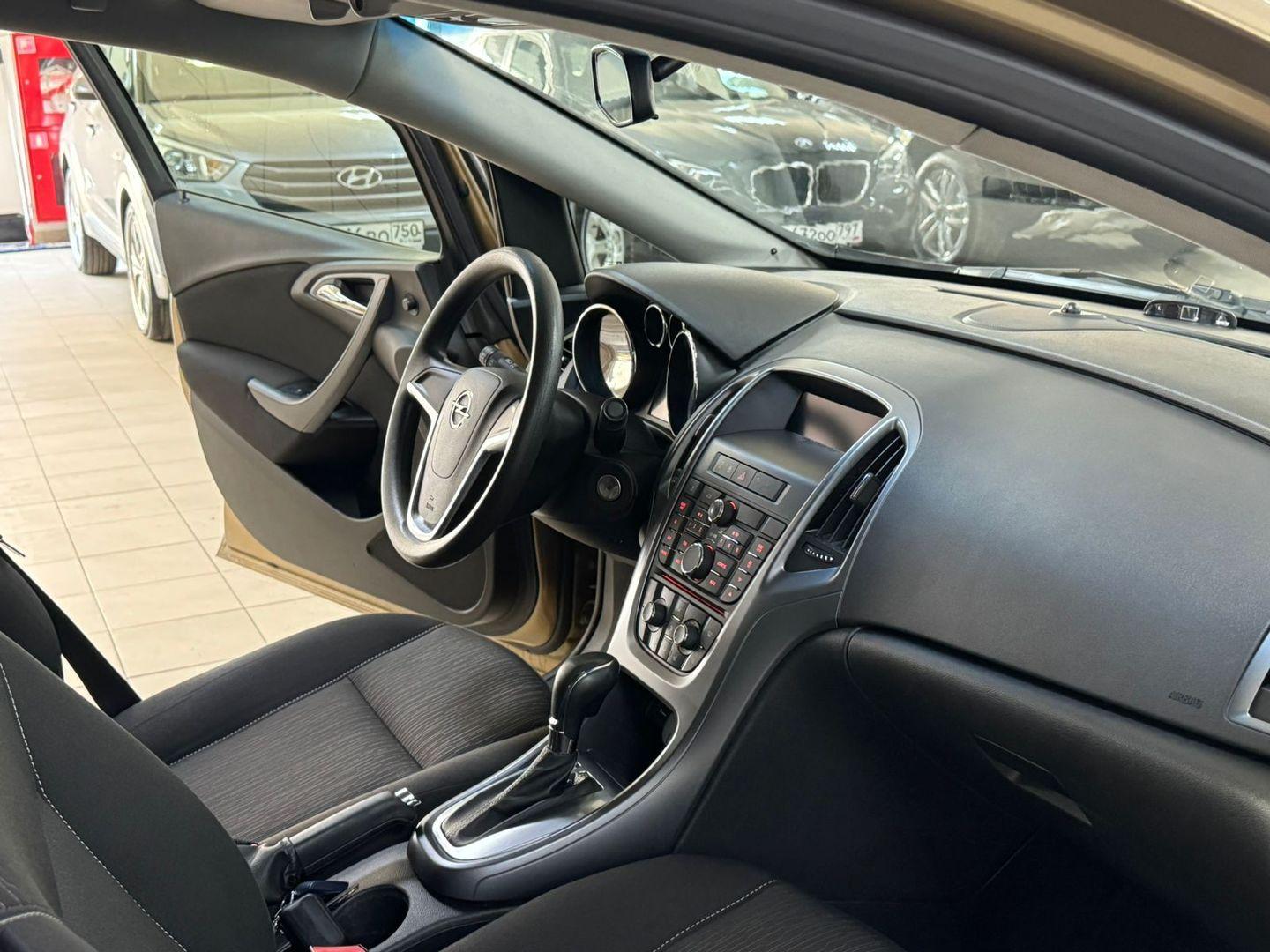 Opel Astra