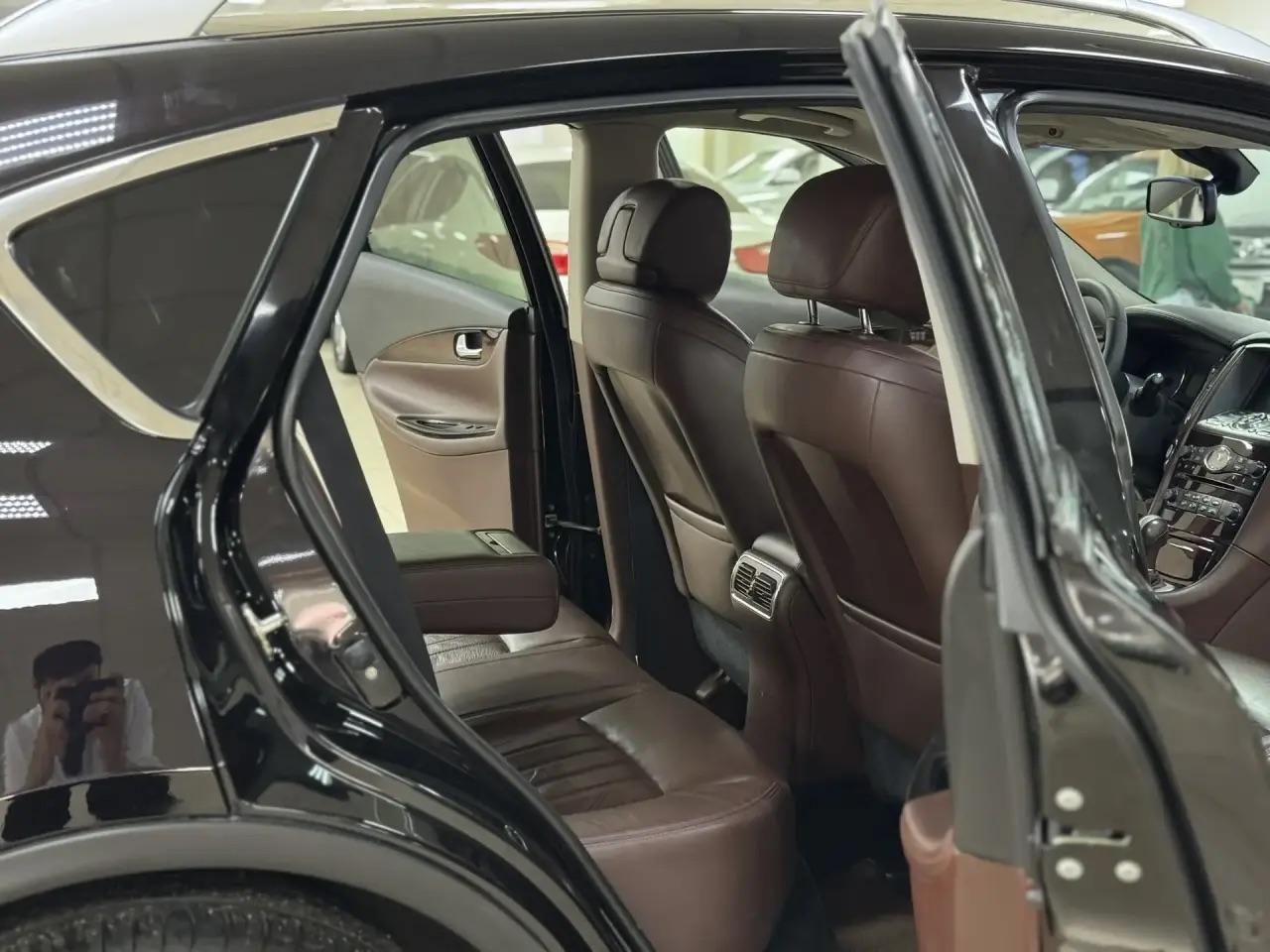Infiniti EX