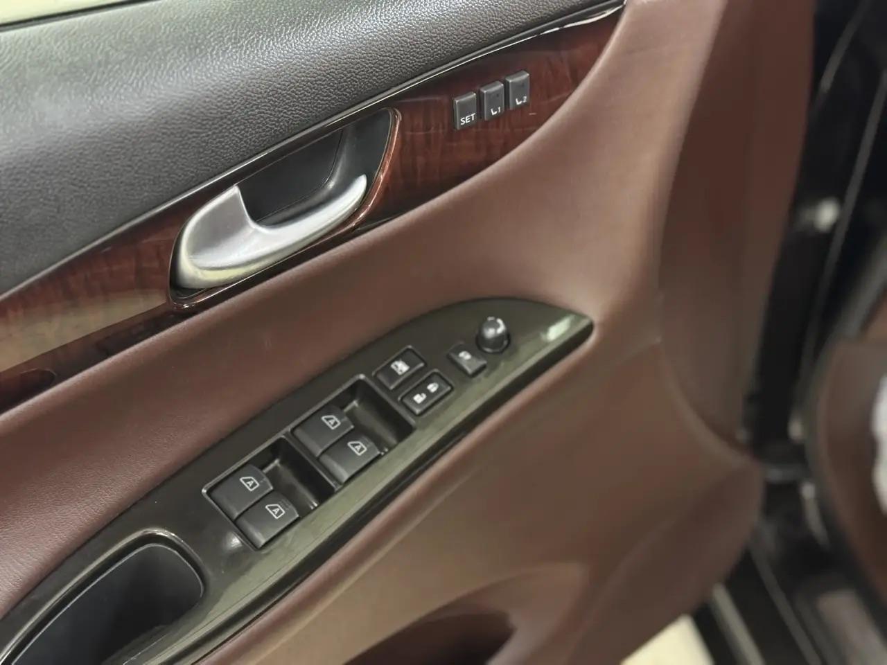 Infiniti EX