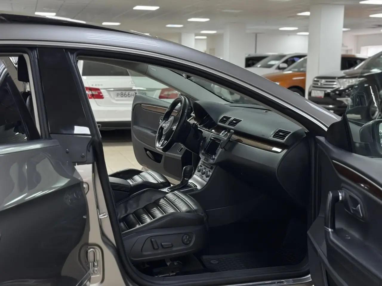 Volkswagen Passat CC