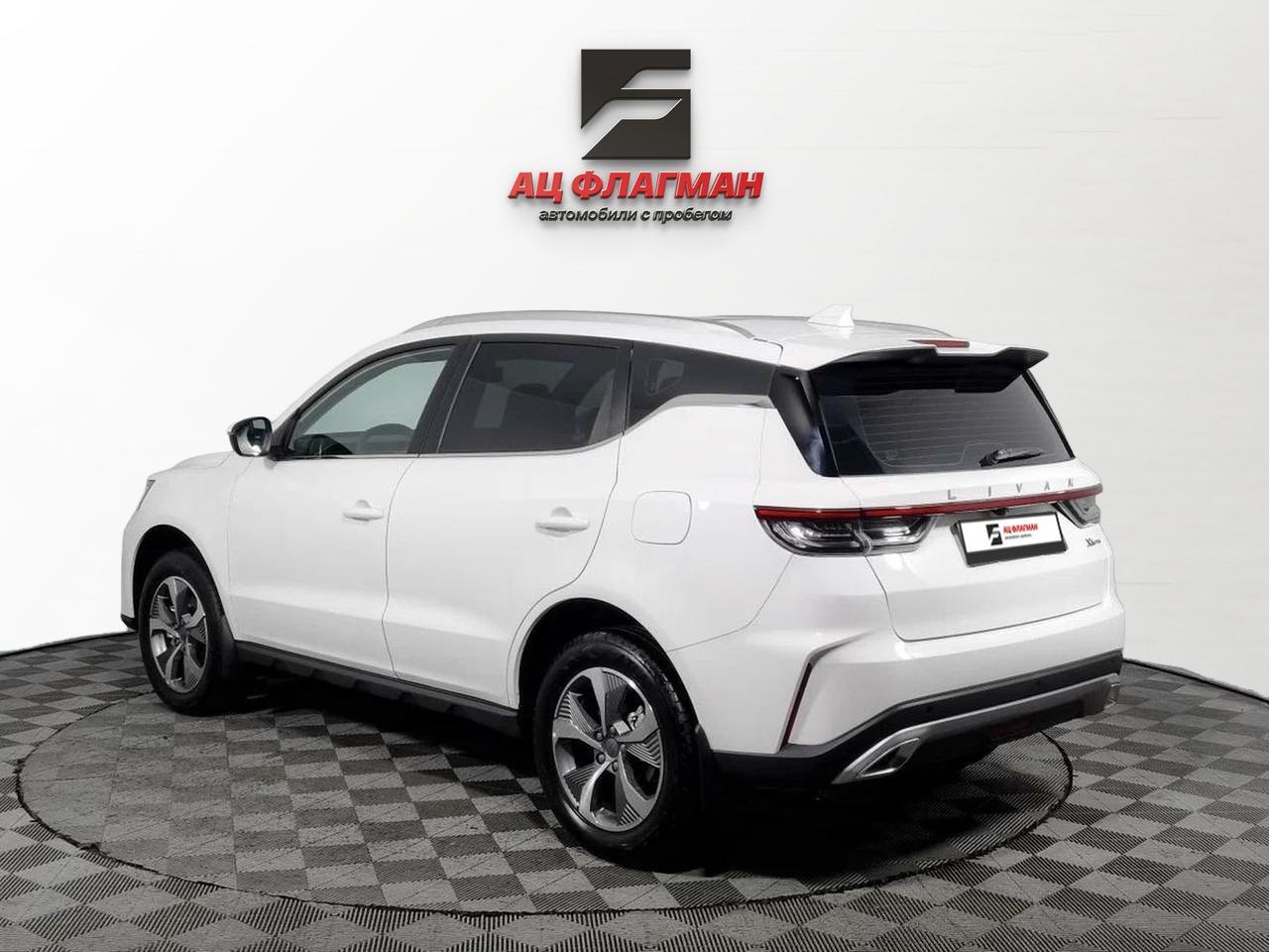фото автомобиля 3