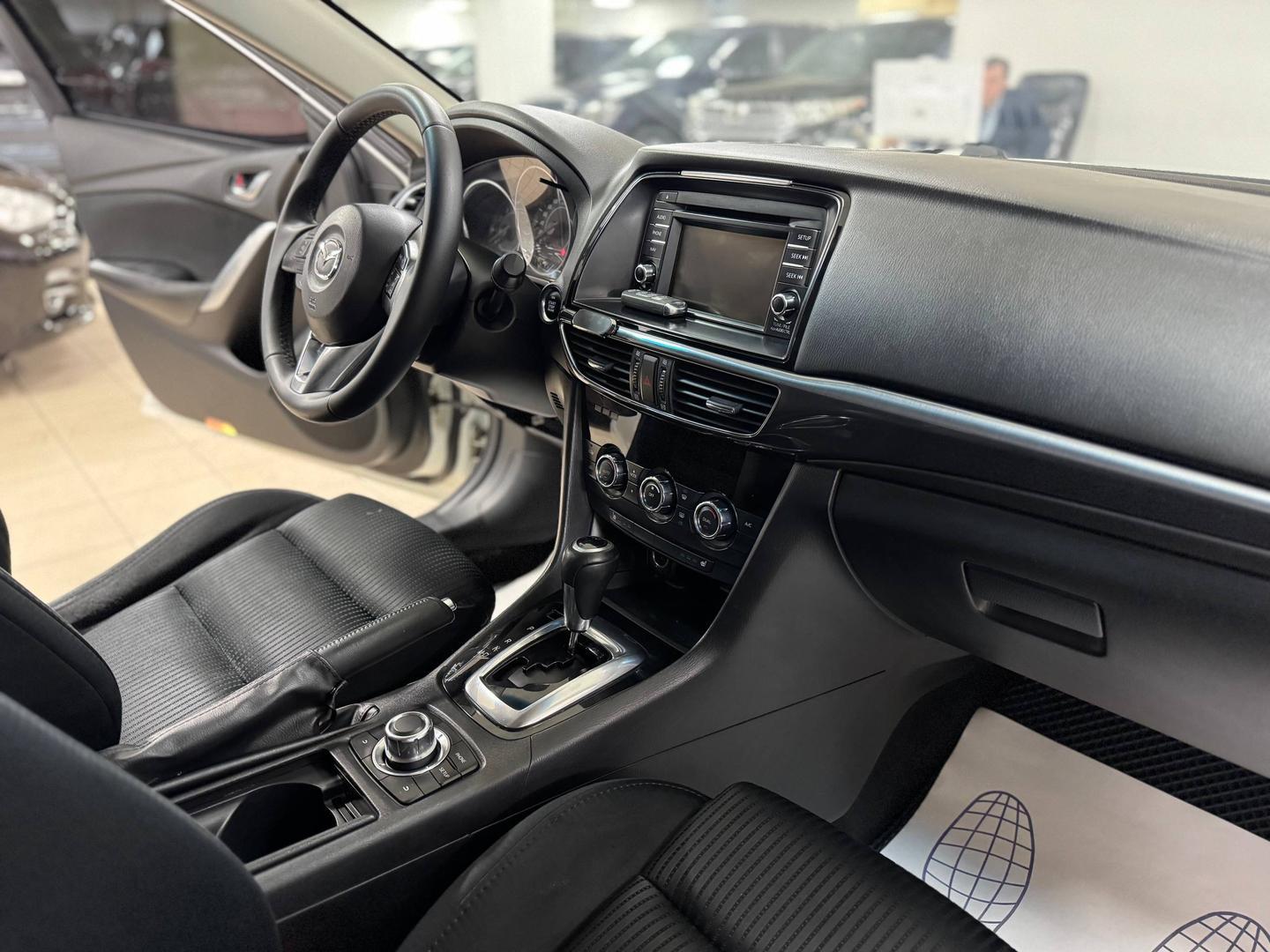Mazda 6