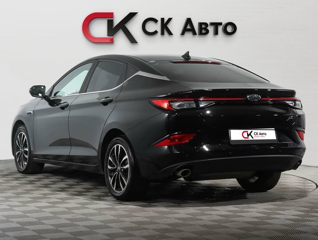 фото автомобиля 3
