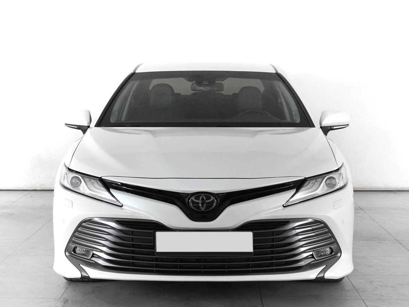 Toyota Camry, 2020