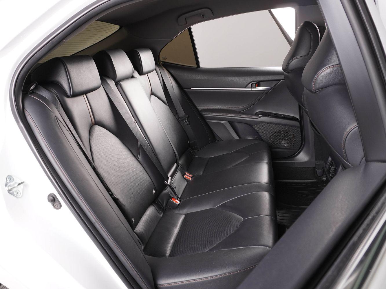Toyota Camry, 2020