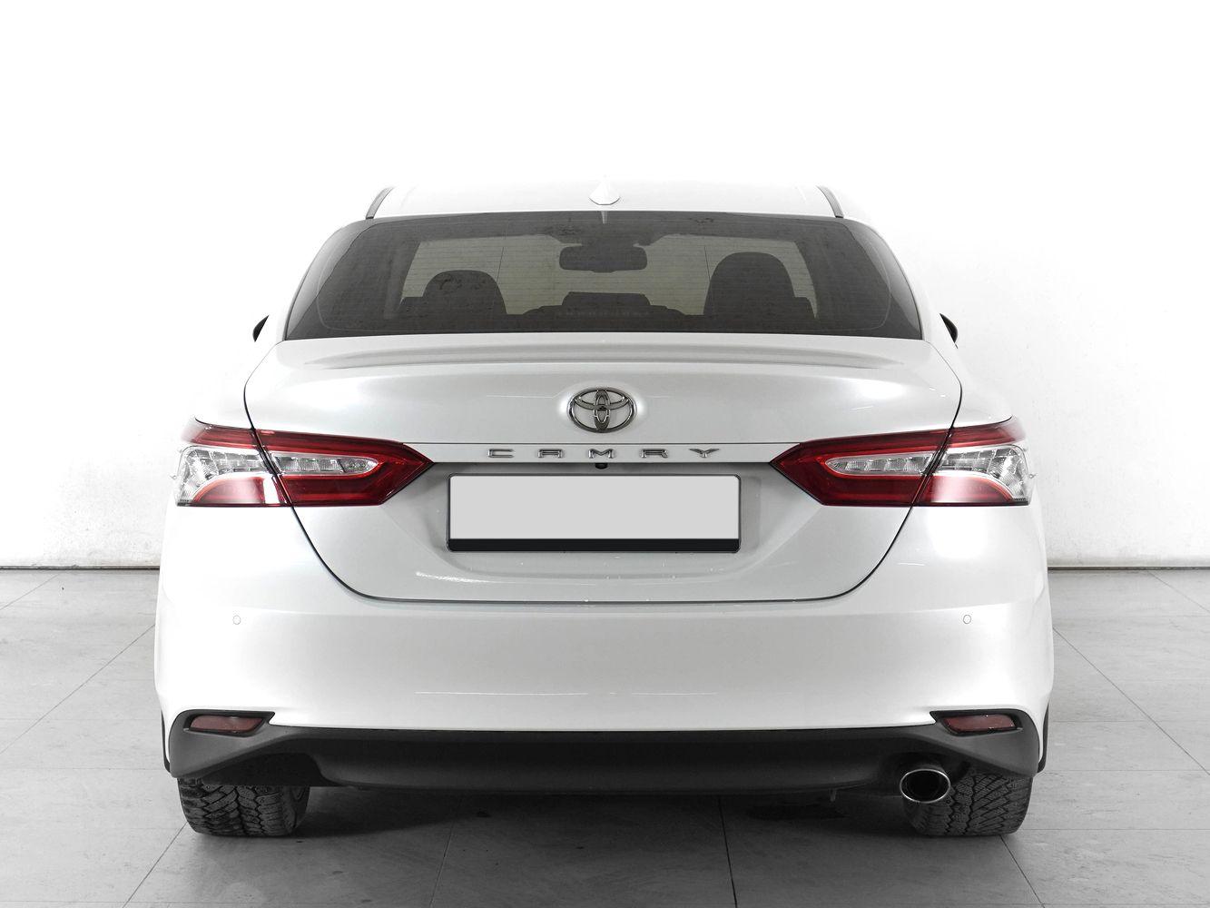 Toyota Camry, 2020