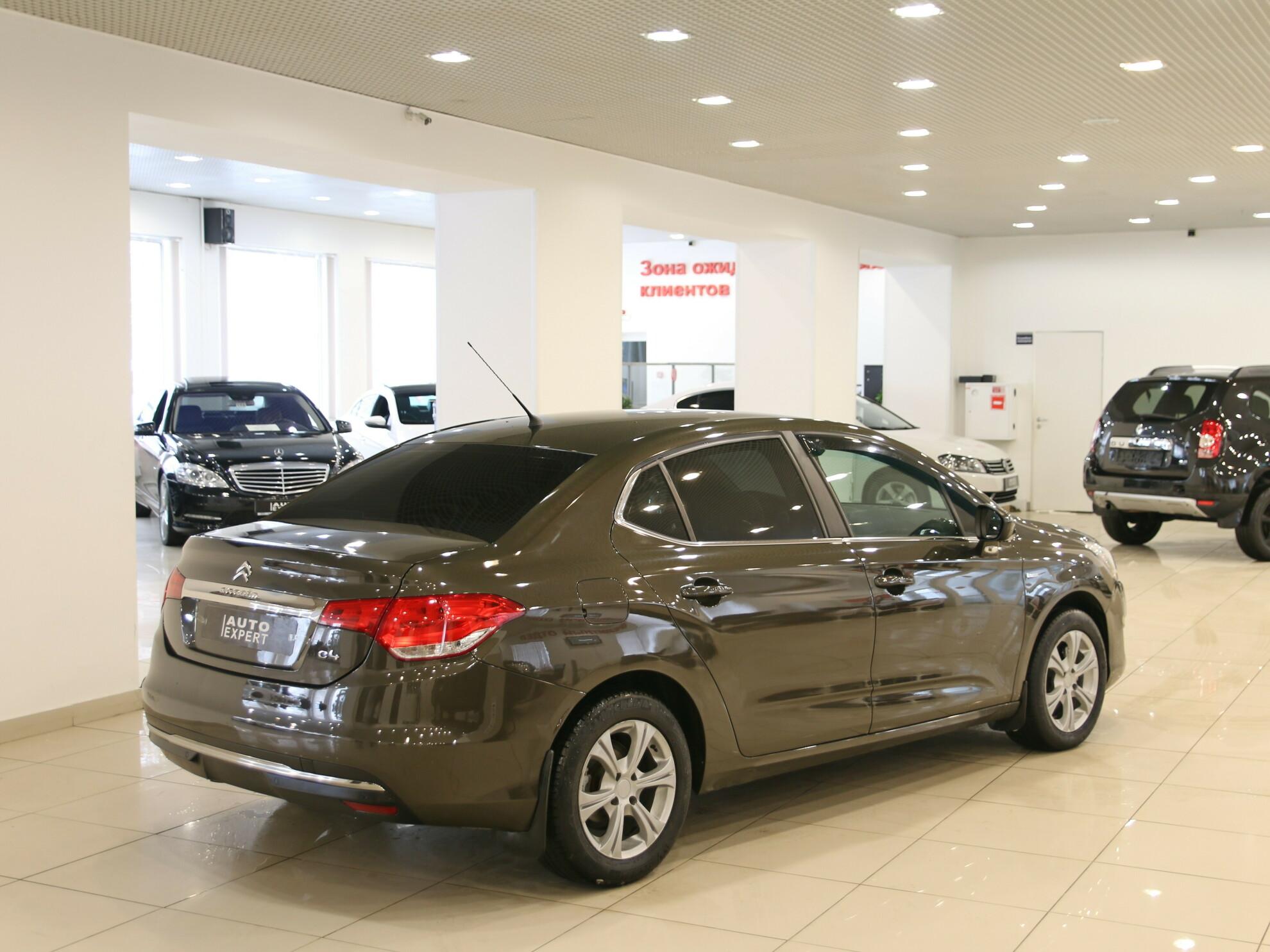 фото автомобиля 1
