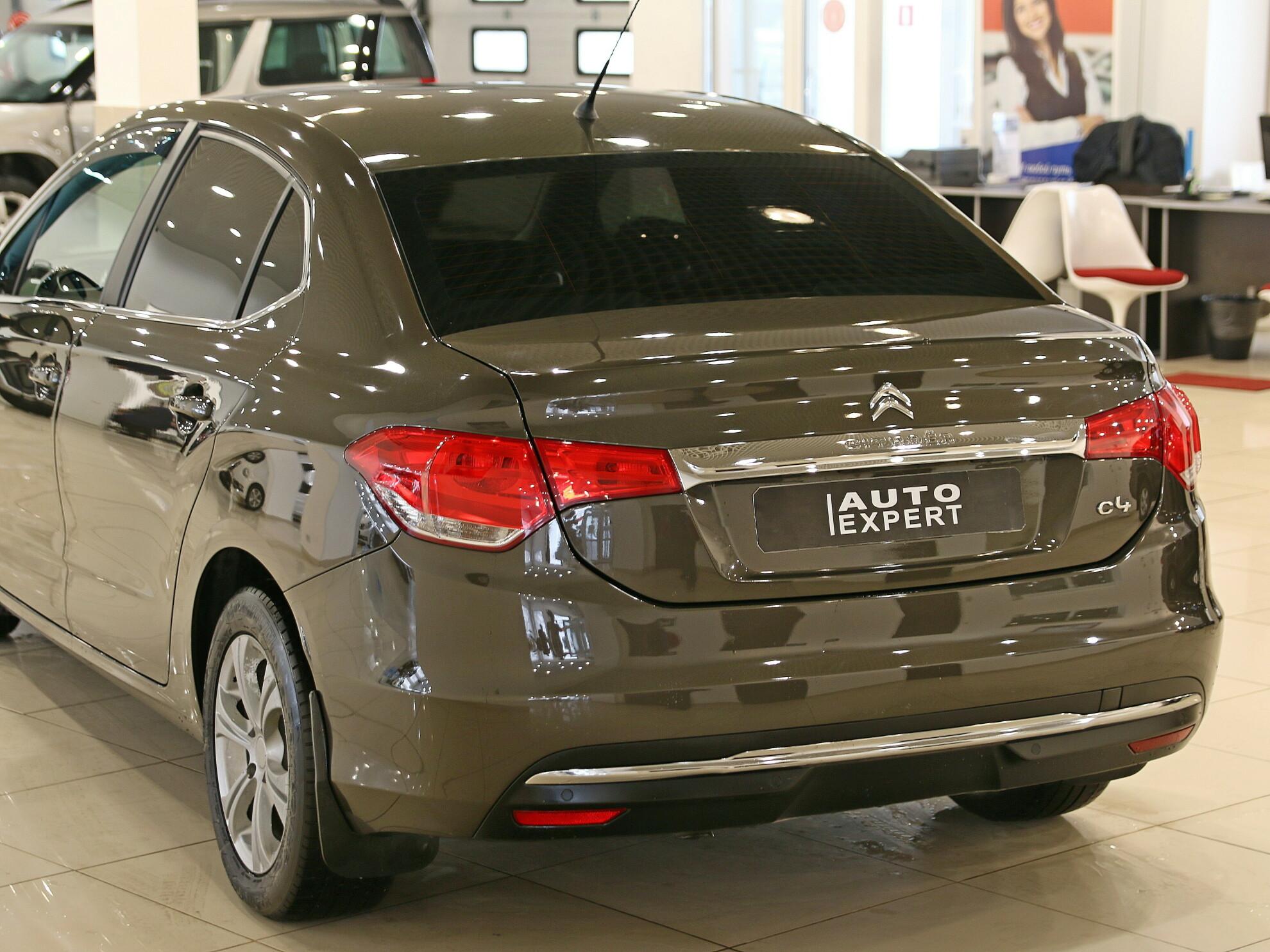 фото автомобиля 3