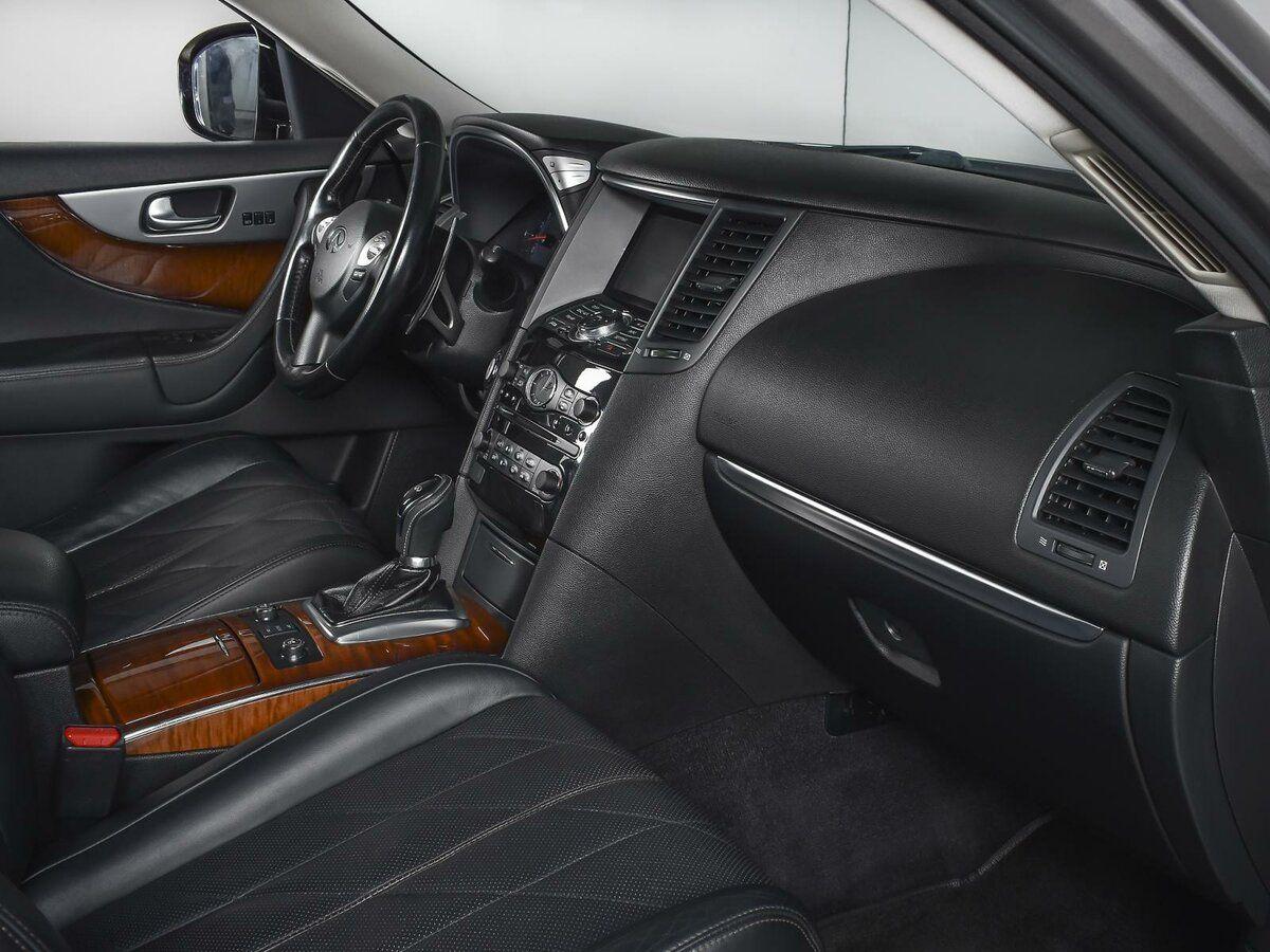 Infiniti FX, 2012