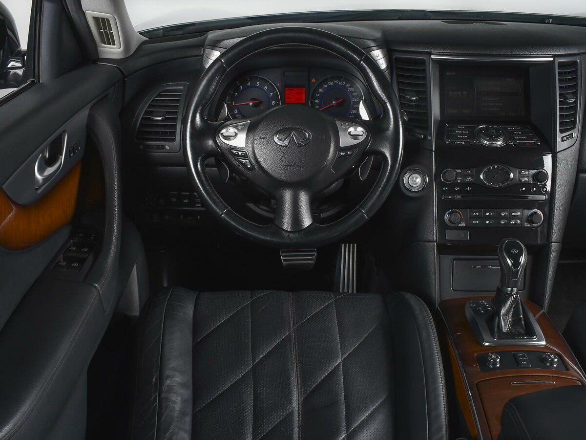Infiniti FX, 2012