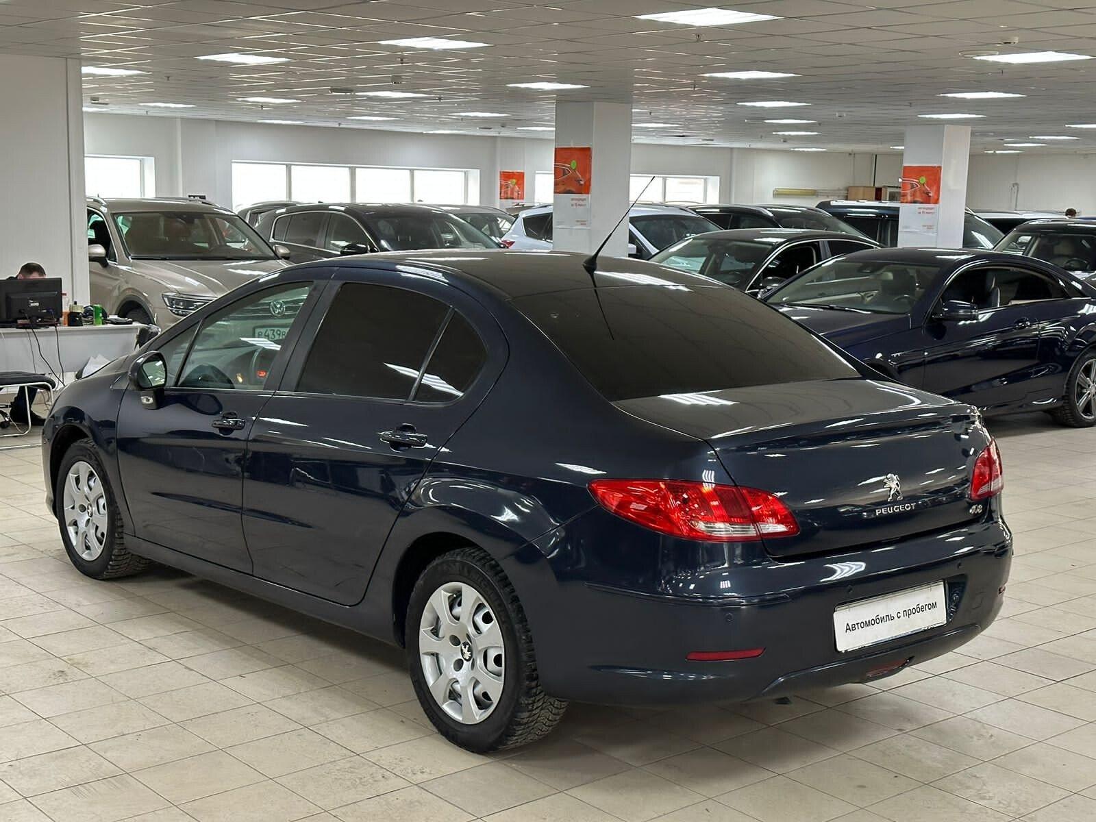 Peugeot 408