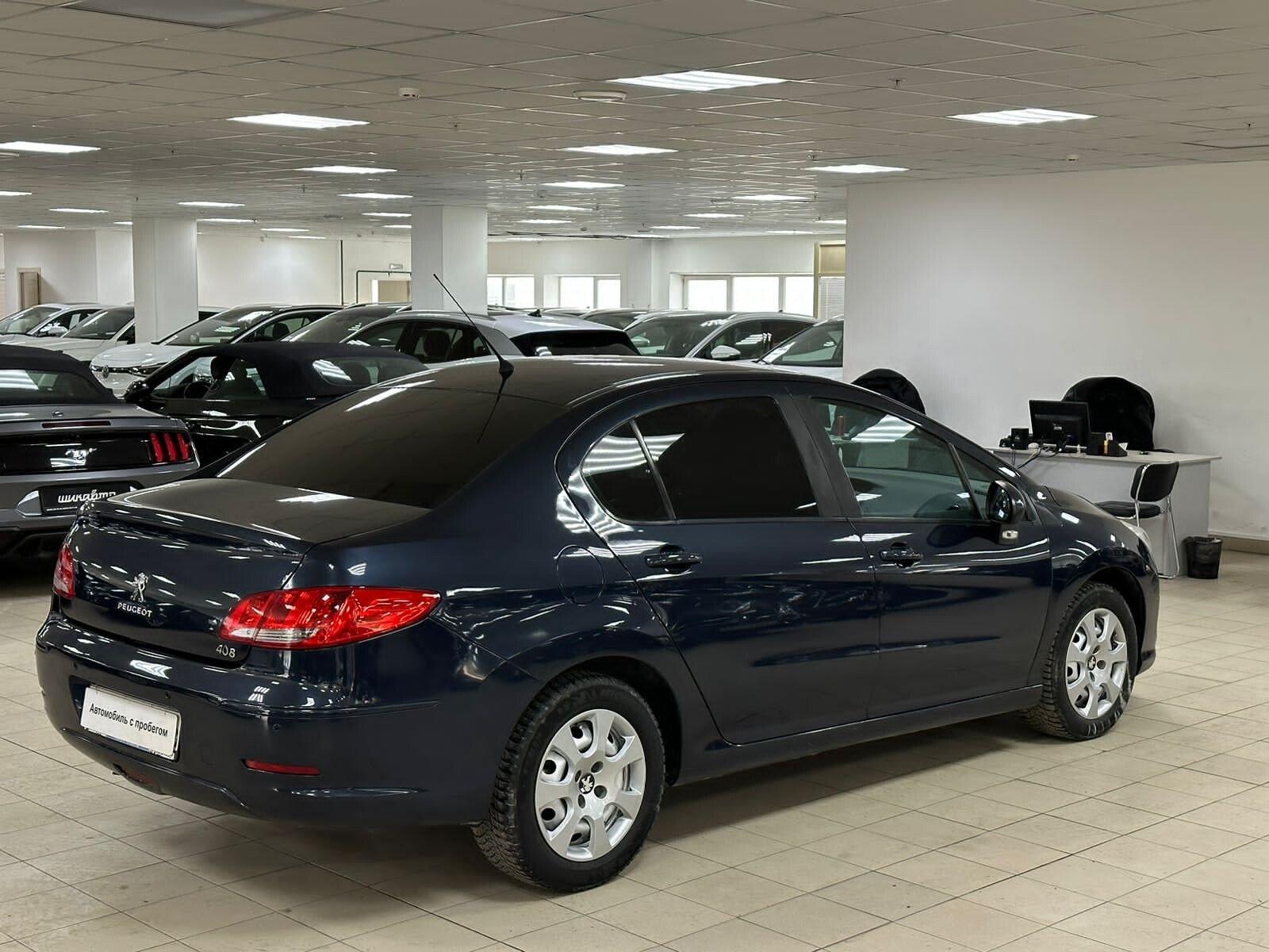 Peugeot 408