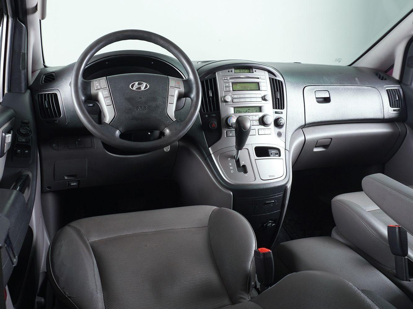 Hyundai Grand Starex, 2013