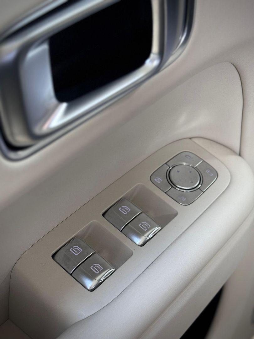 Li Auto (Lixiang) L9