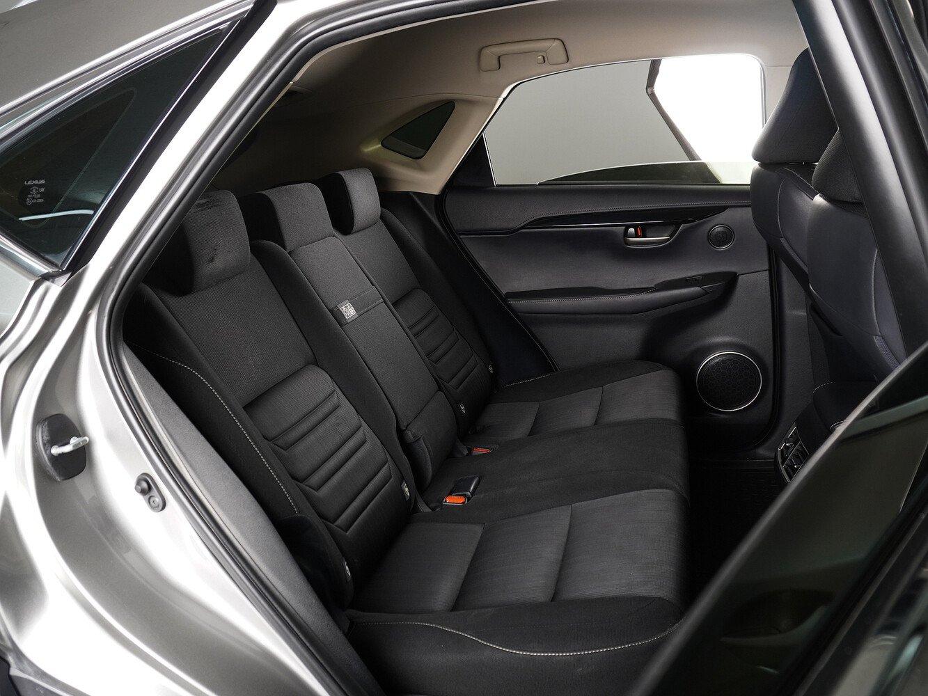 Lexus NX, 2017