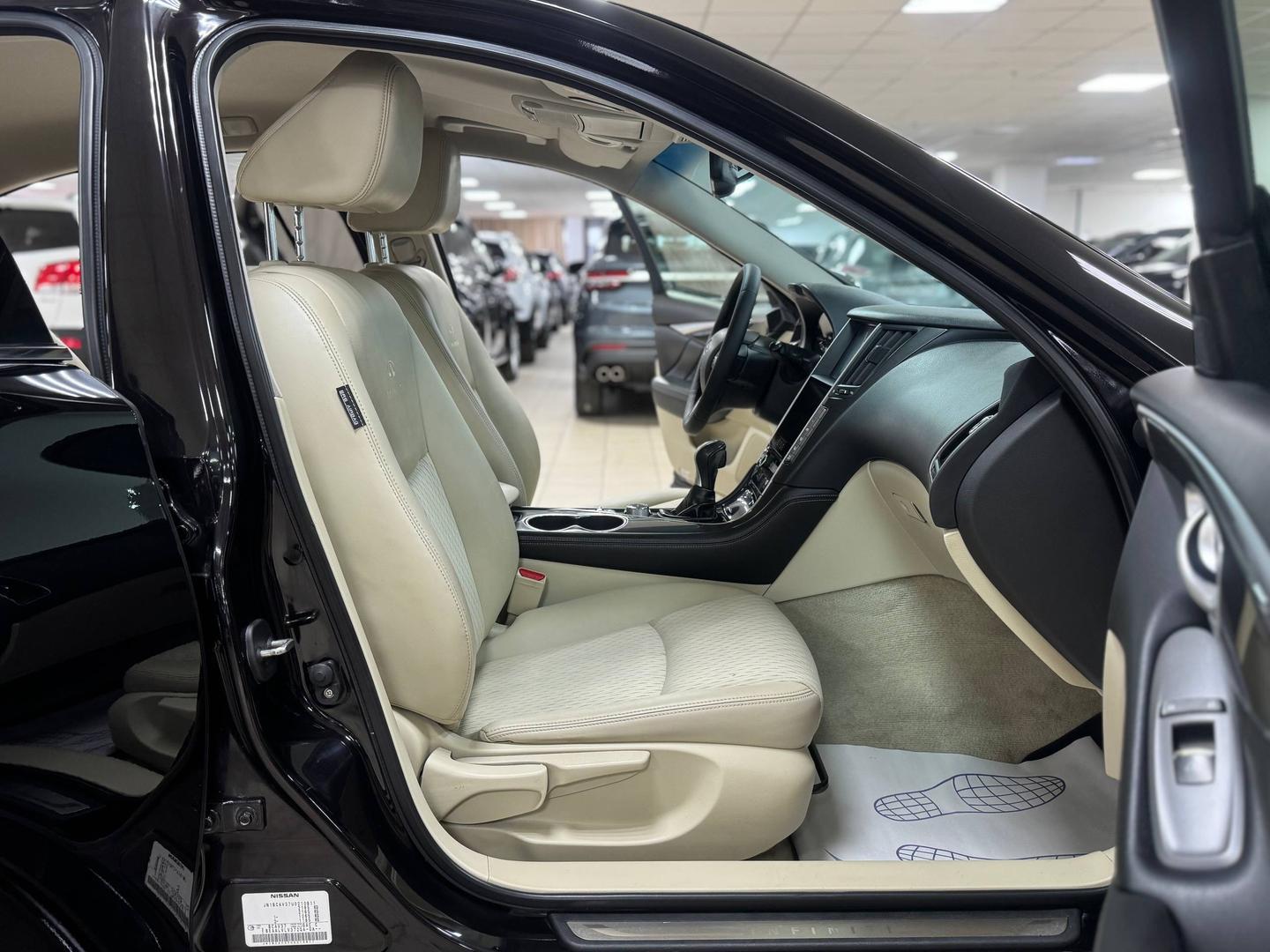 Infiniti Q50