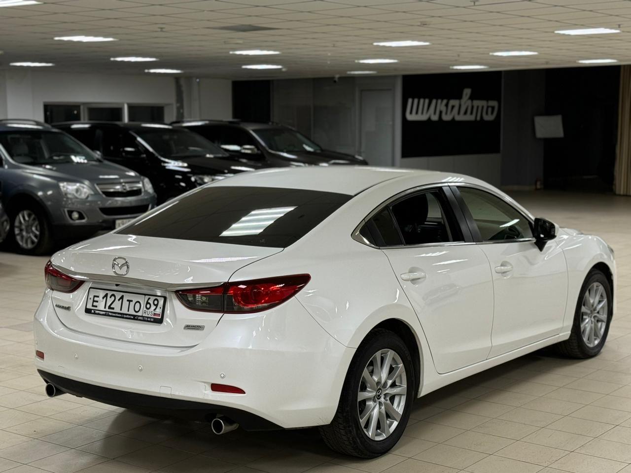 Mazda 6
