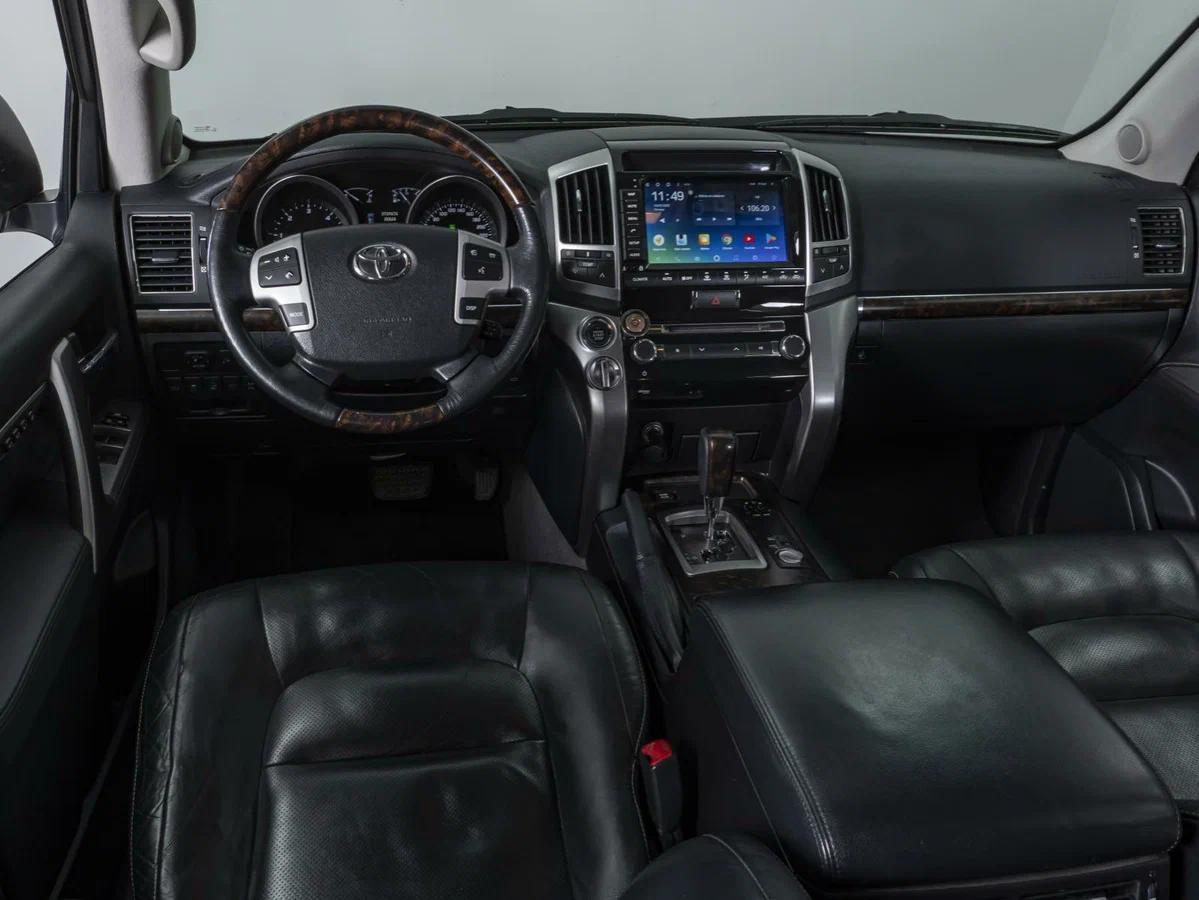 Toyota Land Cruiser, 2015