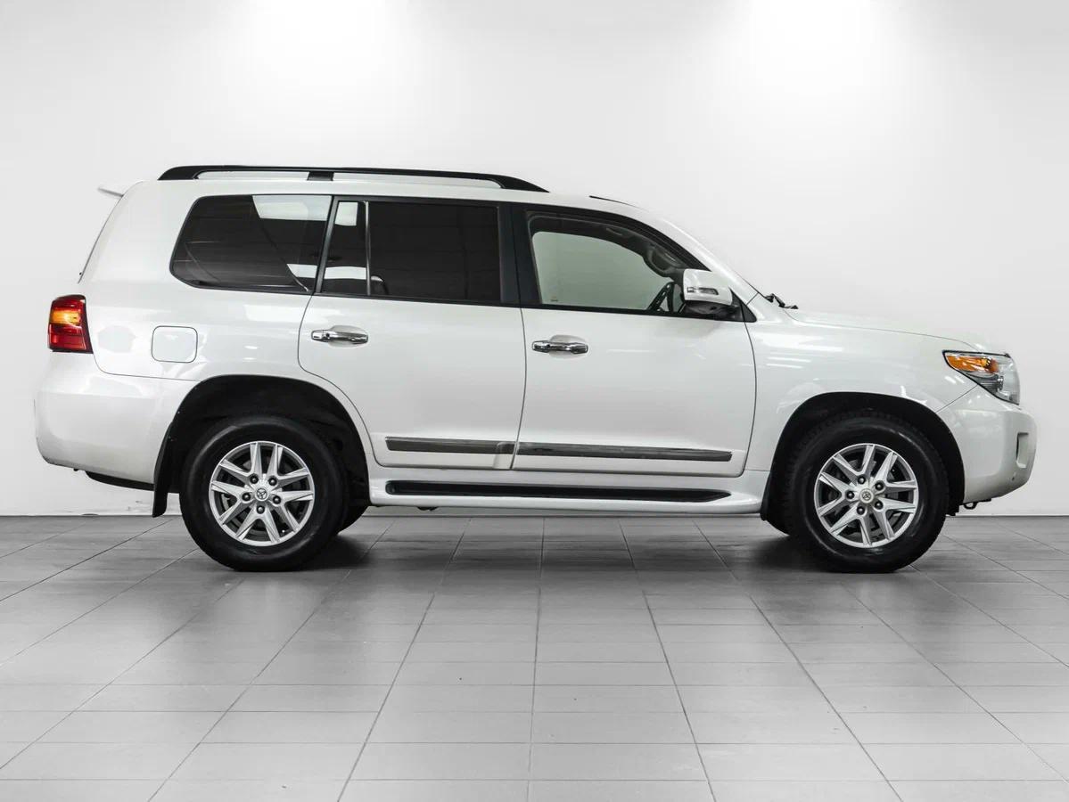 Toyota Land Cruiser, 2015