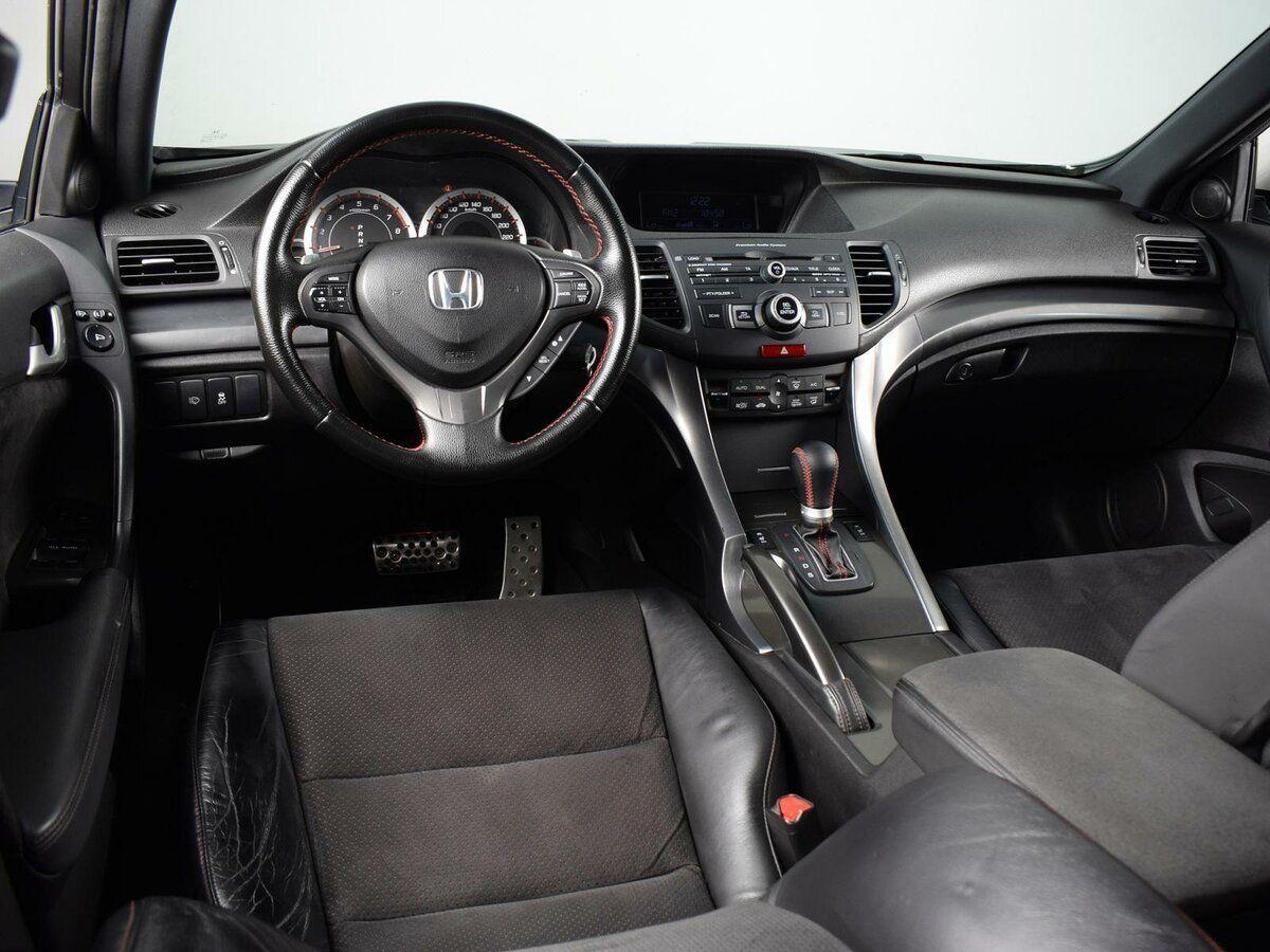Honda Accord, 2011