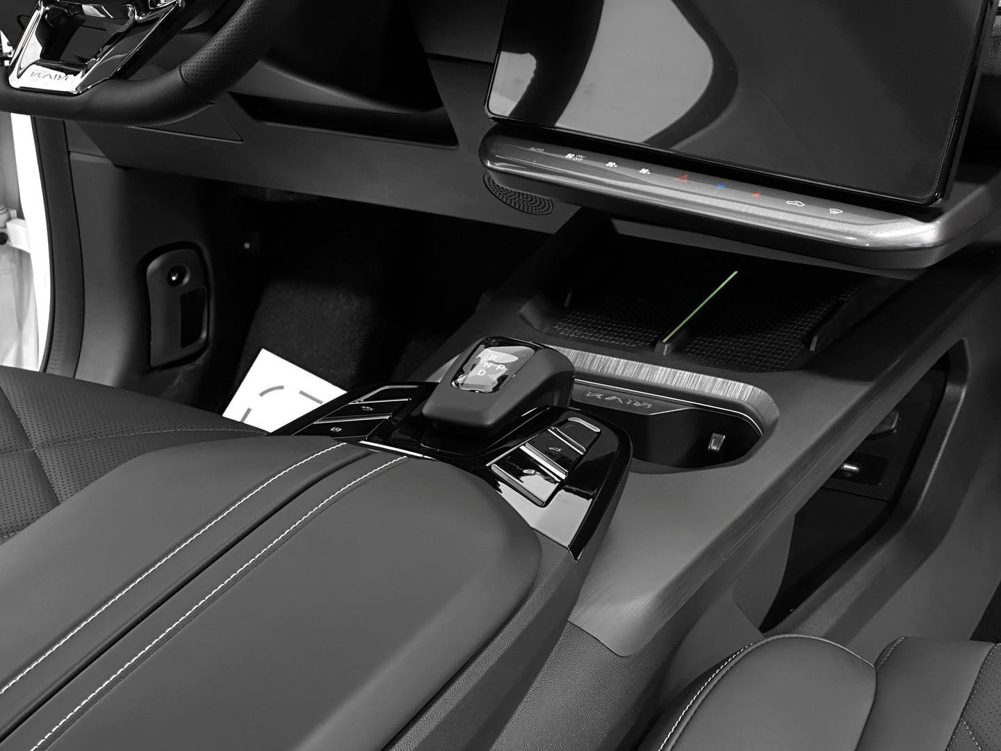 фото автомобиля 10