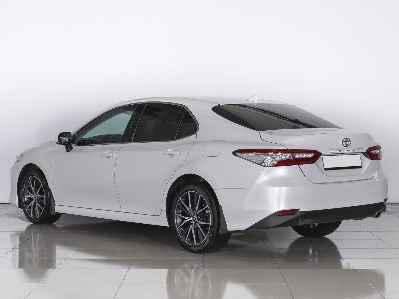 Toyota Camry, 2022
