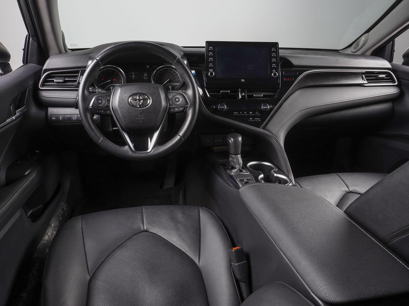Toyota Camry, 2022