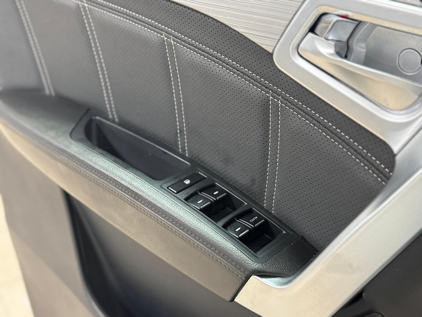 Geely Emgrand X7