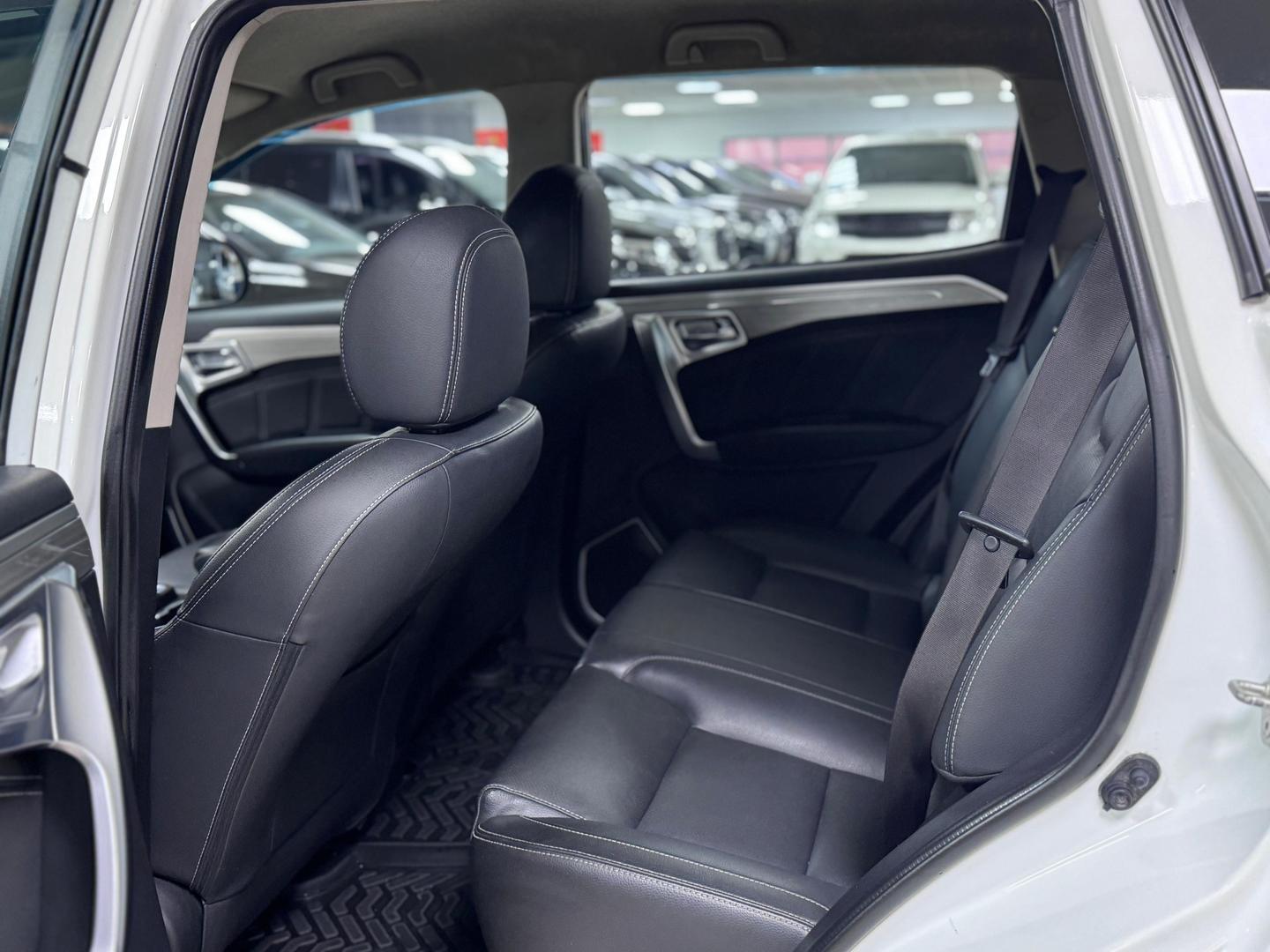 Geely Emgrand X7