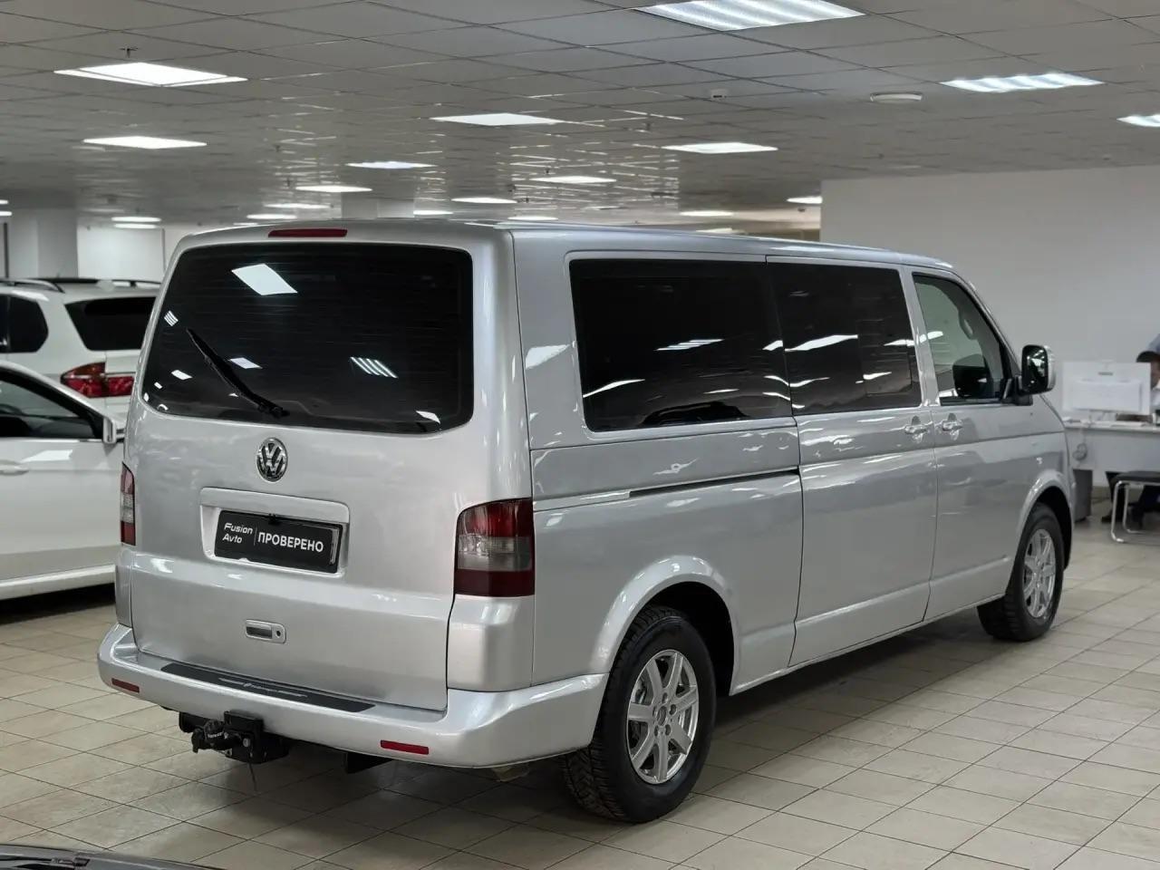 Volkswagen Caravelle