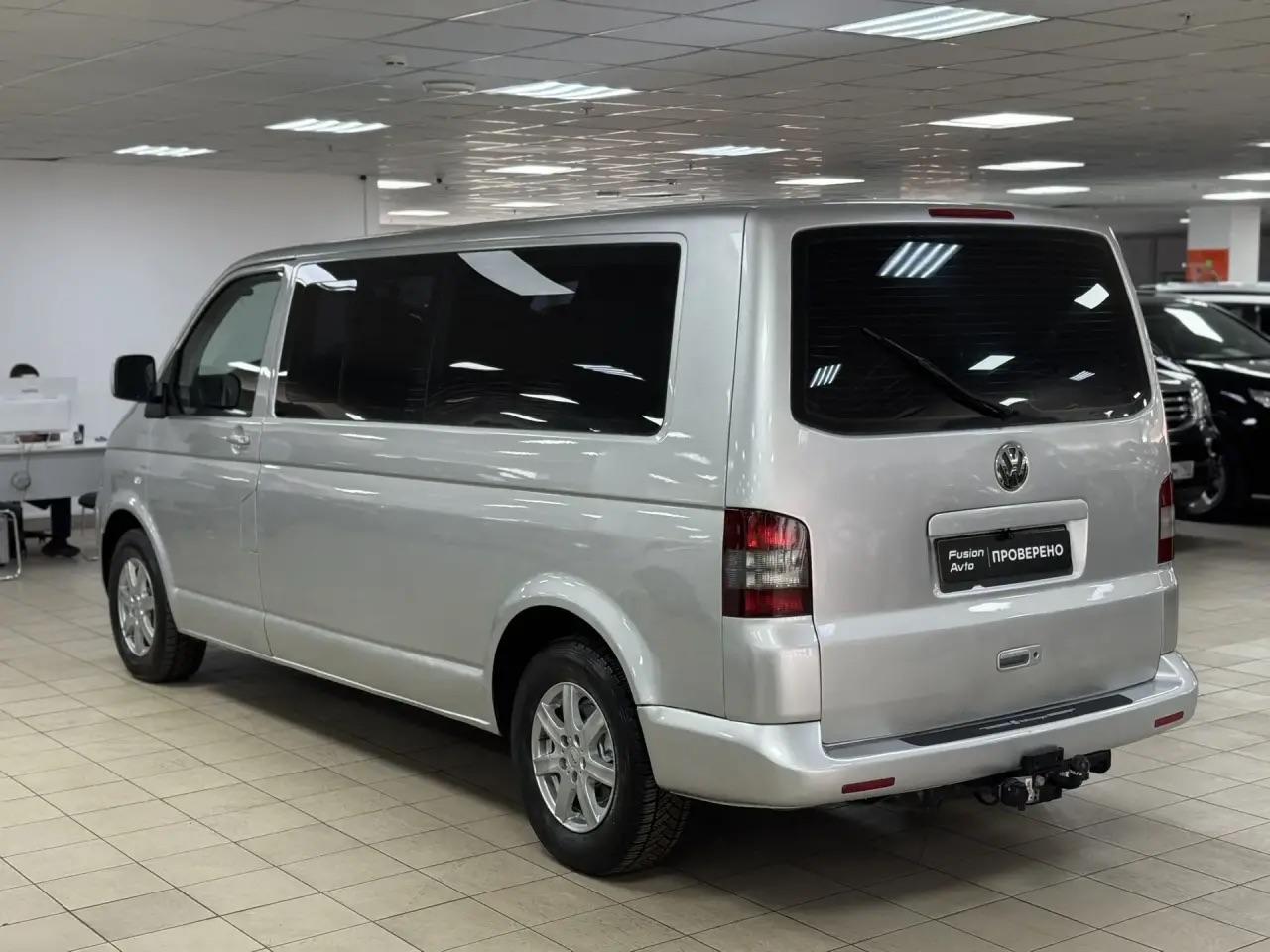 Volkswagen Caravelle