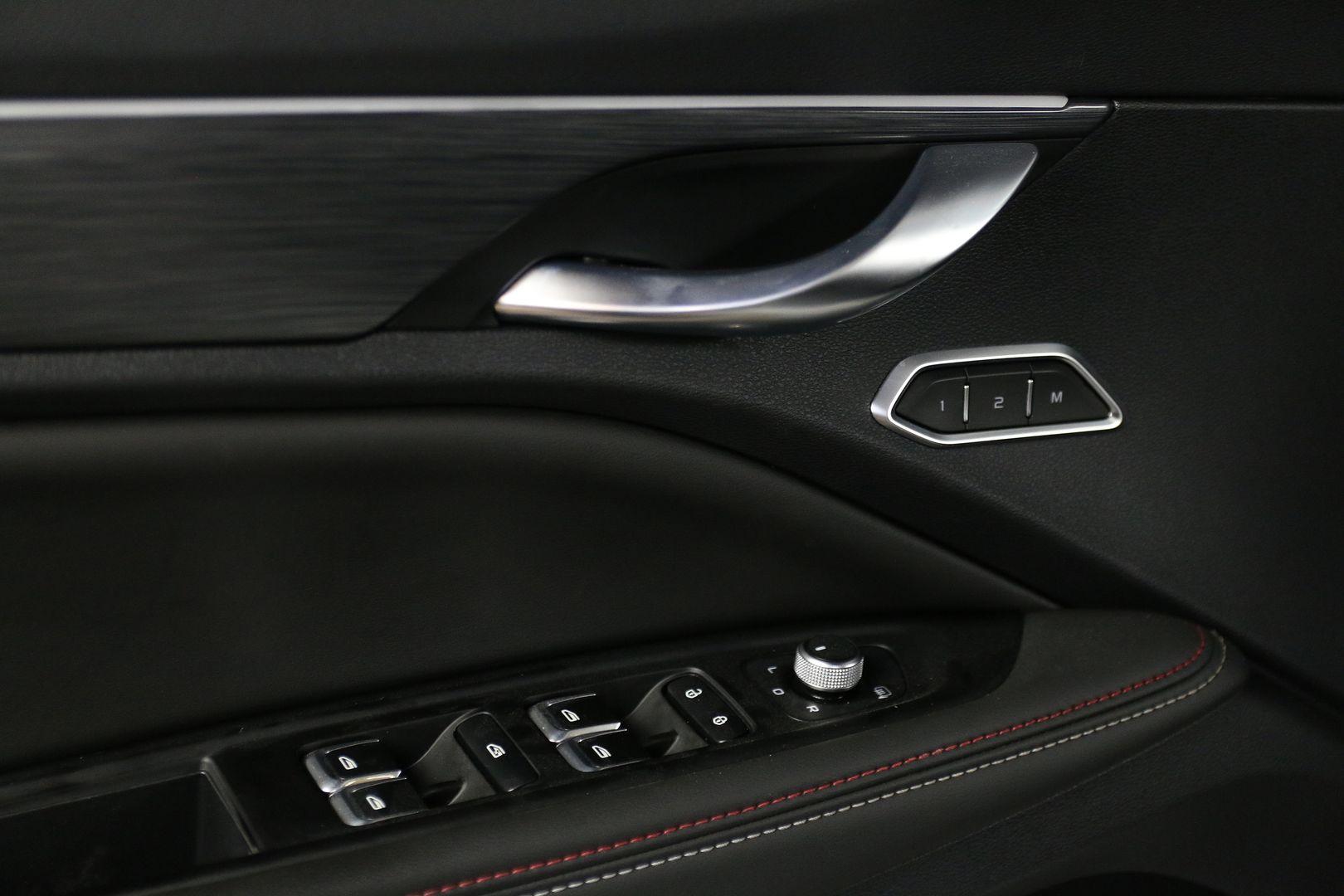 фото автомобиля 12