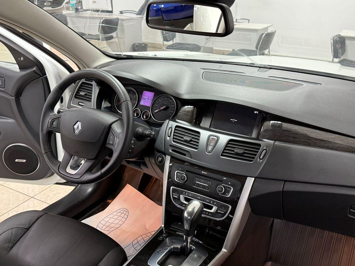 Renault Latitude