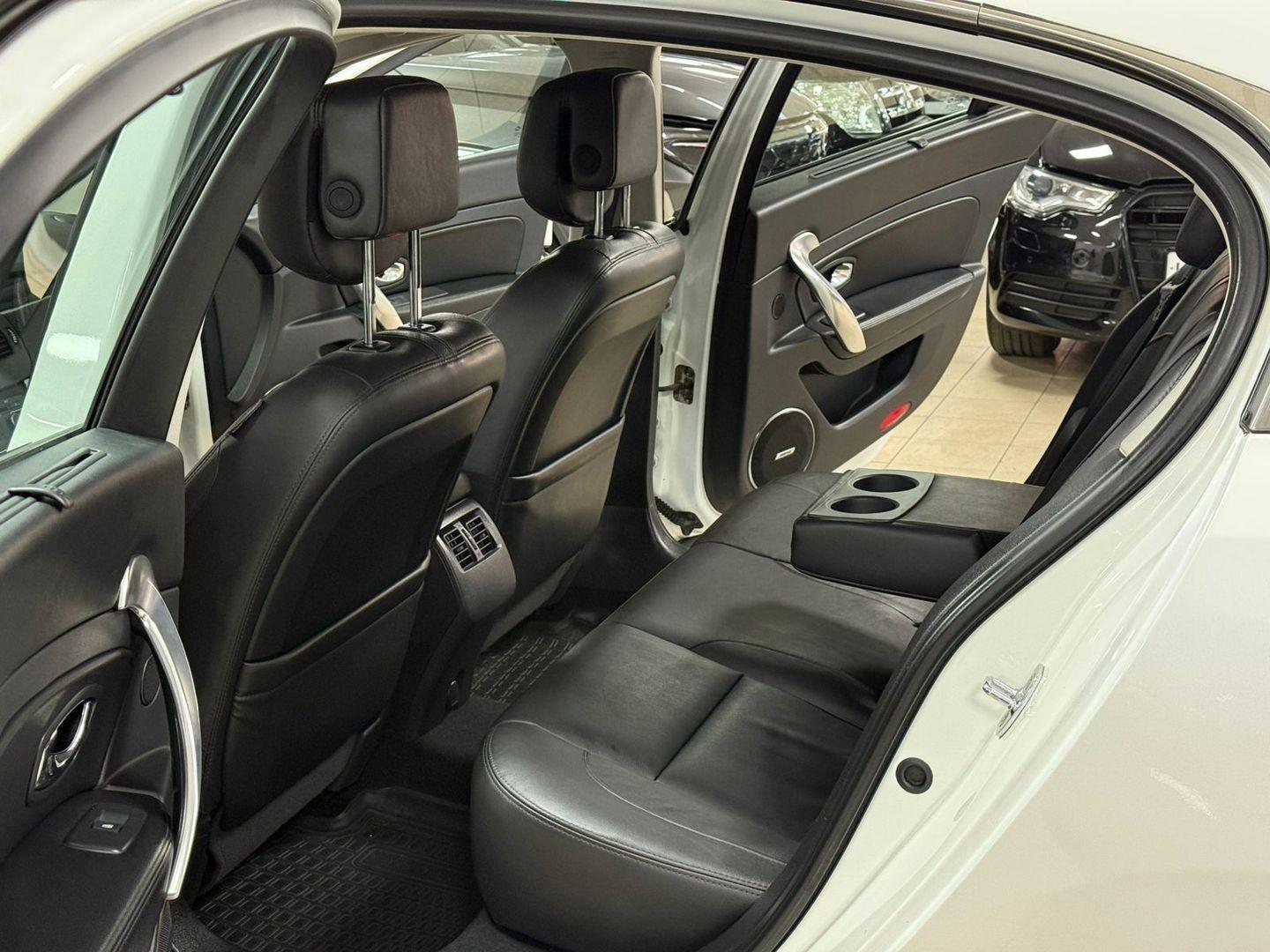 Renault Latitude