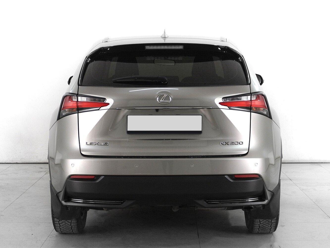 Lexus NX, 2015