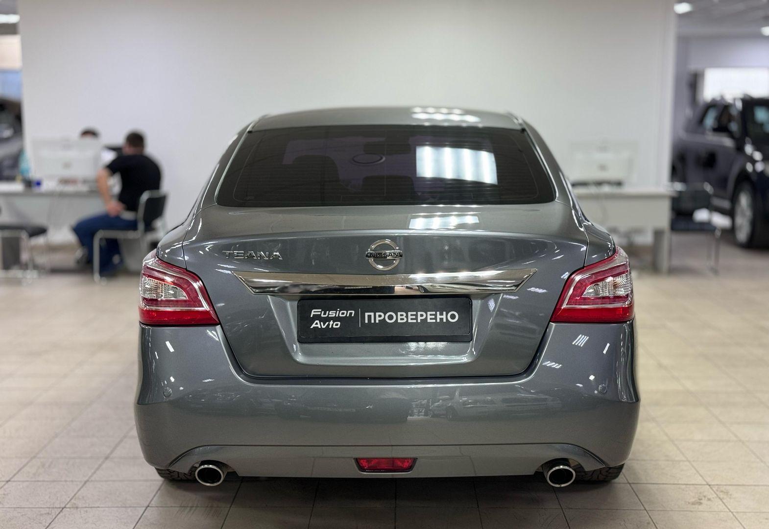 Nissan Teana