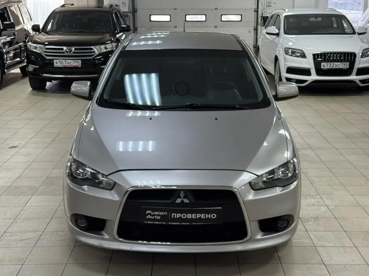 Mitsubishi Lancer