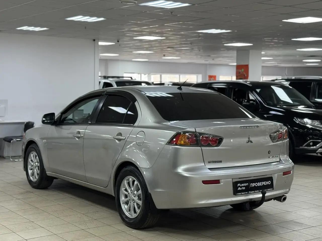Mitsubishi Lancer