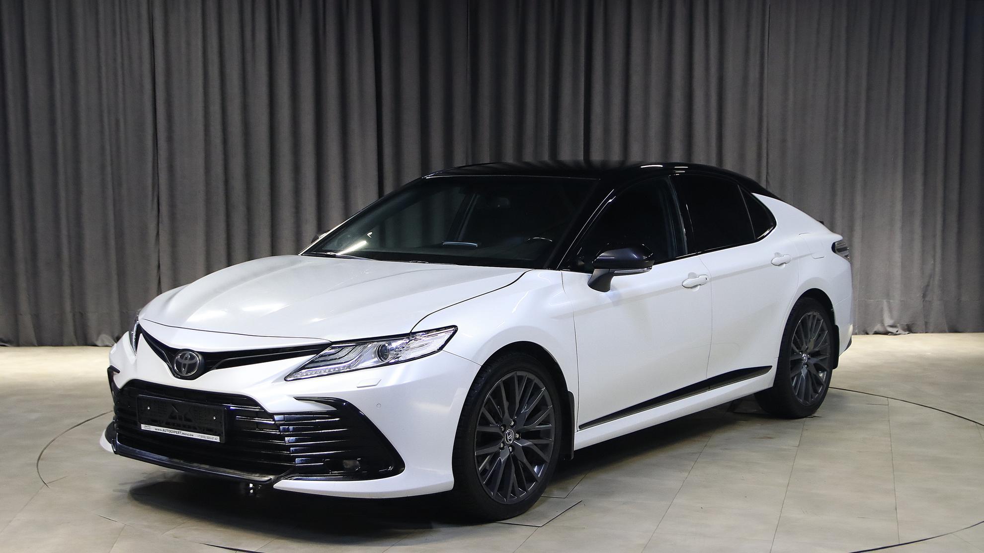 Toyota Camry, фото 1