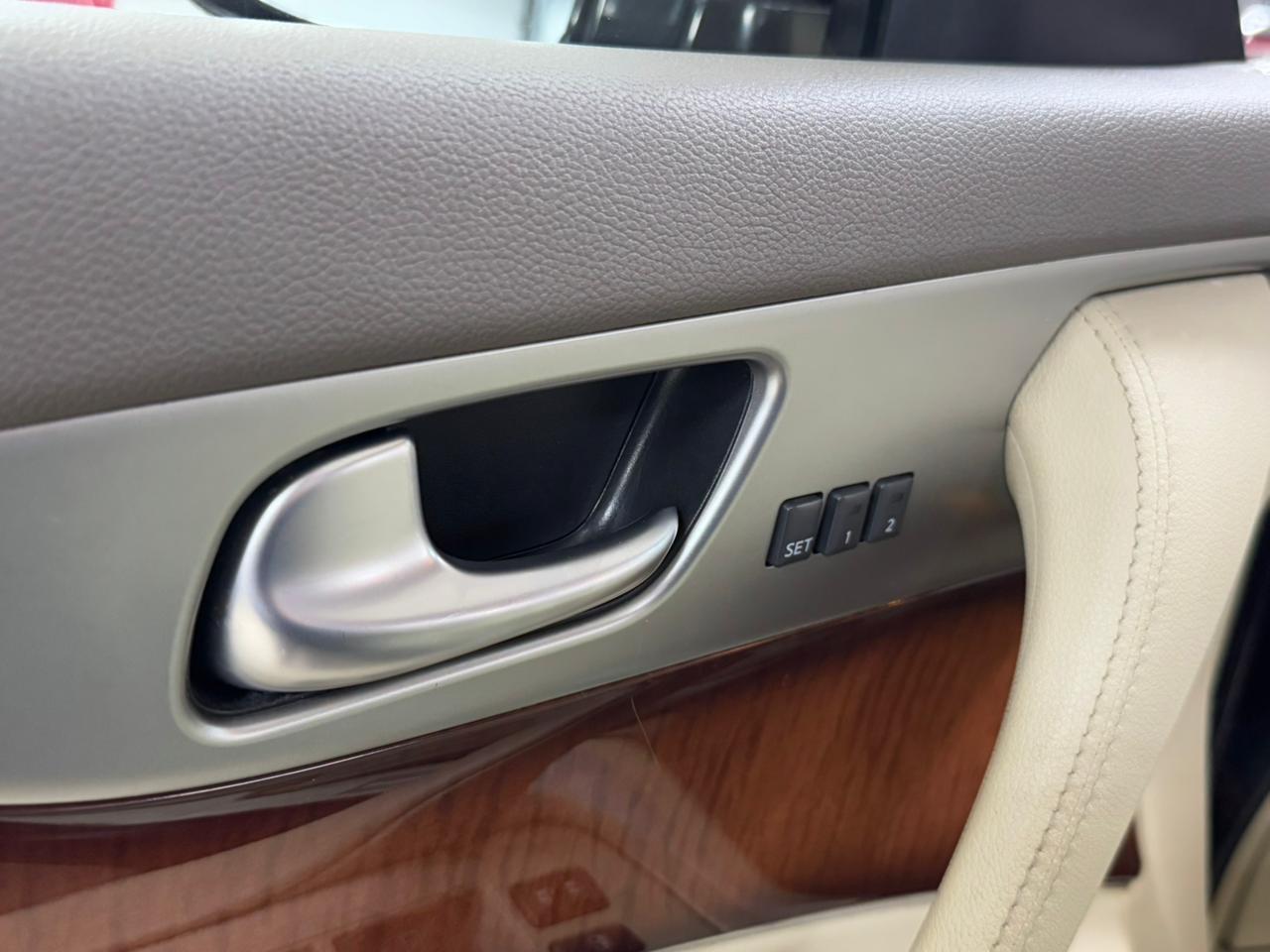Infiniti FX