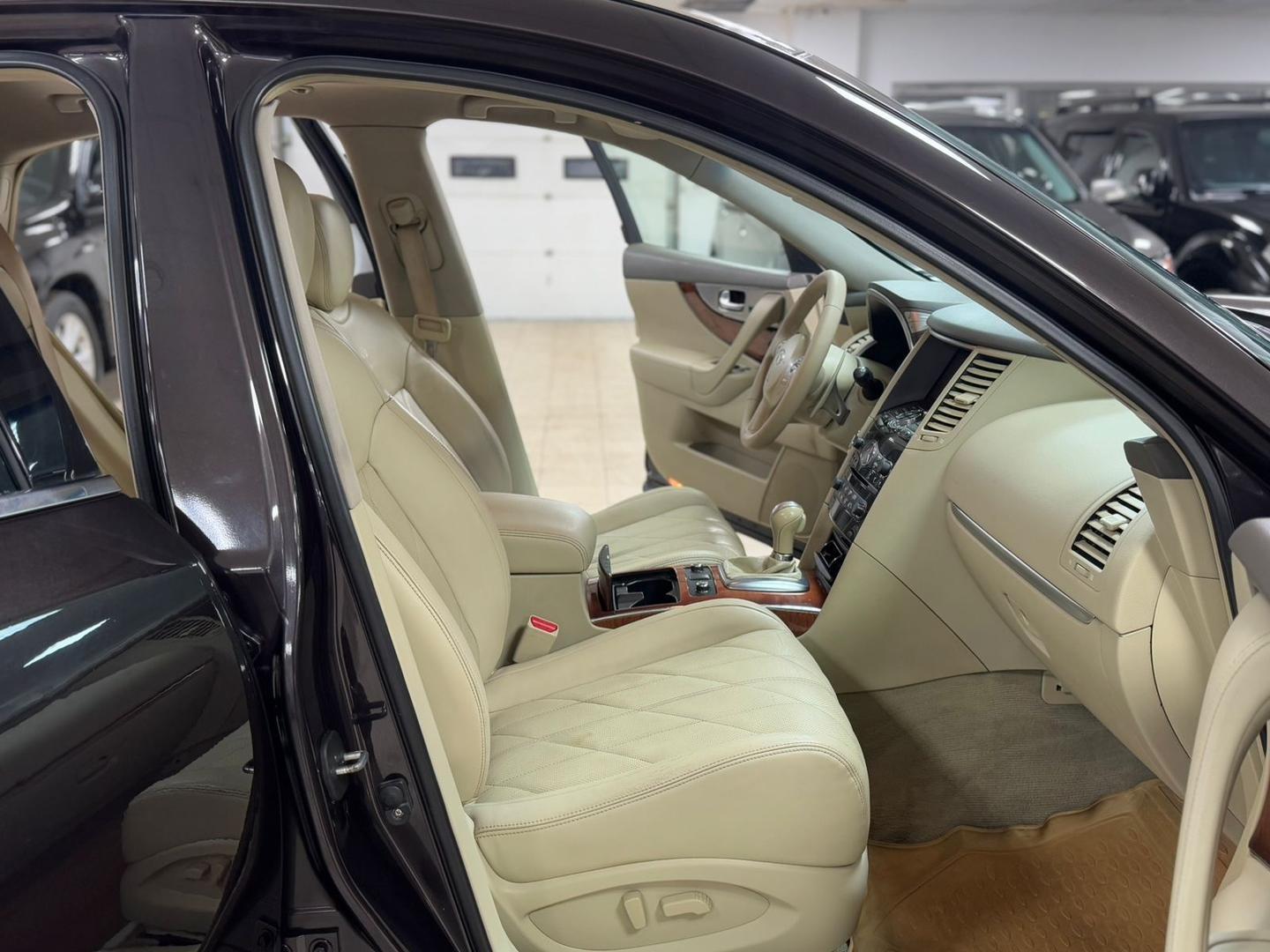 Infiniti FX
